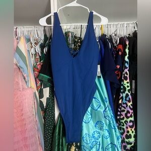 Ta3 hi cut plungey swimsuit in navy